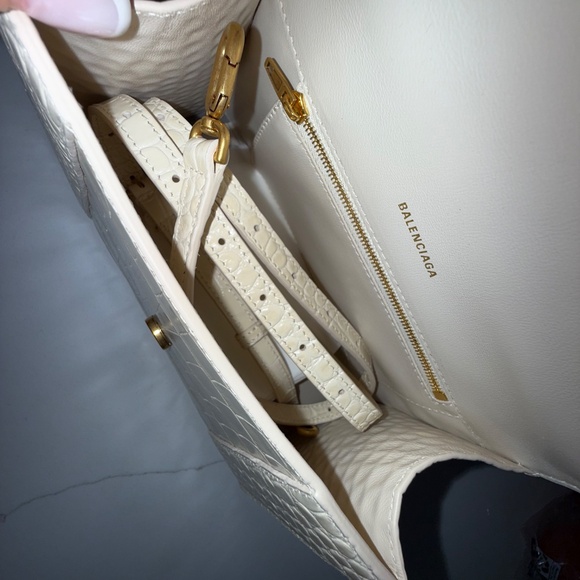 Balenciaga Hourglass Small in Cream Crocodile - Picture 3 of 3